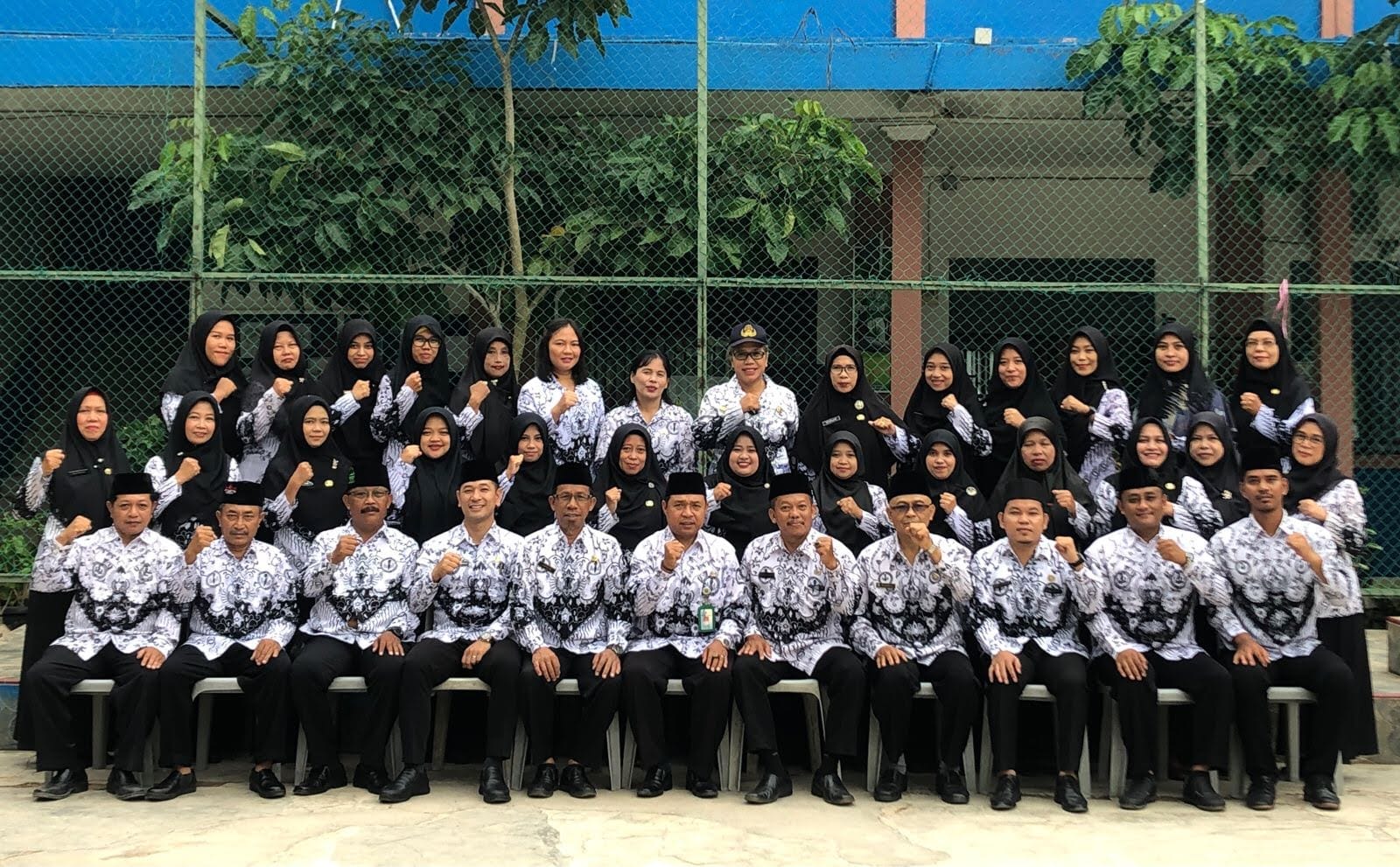 Keluarga Besar SMPN 40 Batam